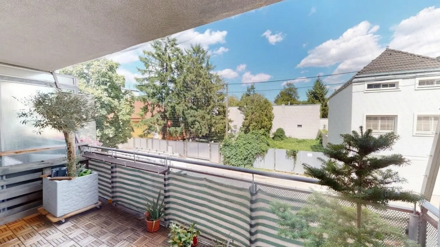 Großzügige 3-Zimmer-Eigentumswohnung mit Balkon und Loggia in ruhiger Lage