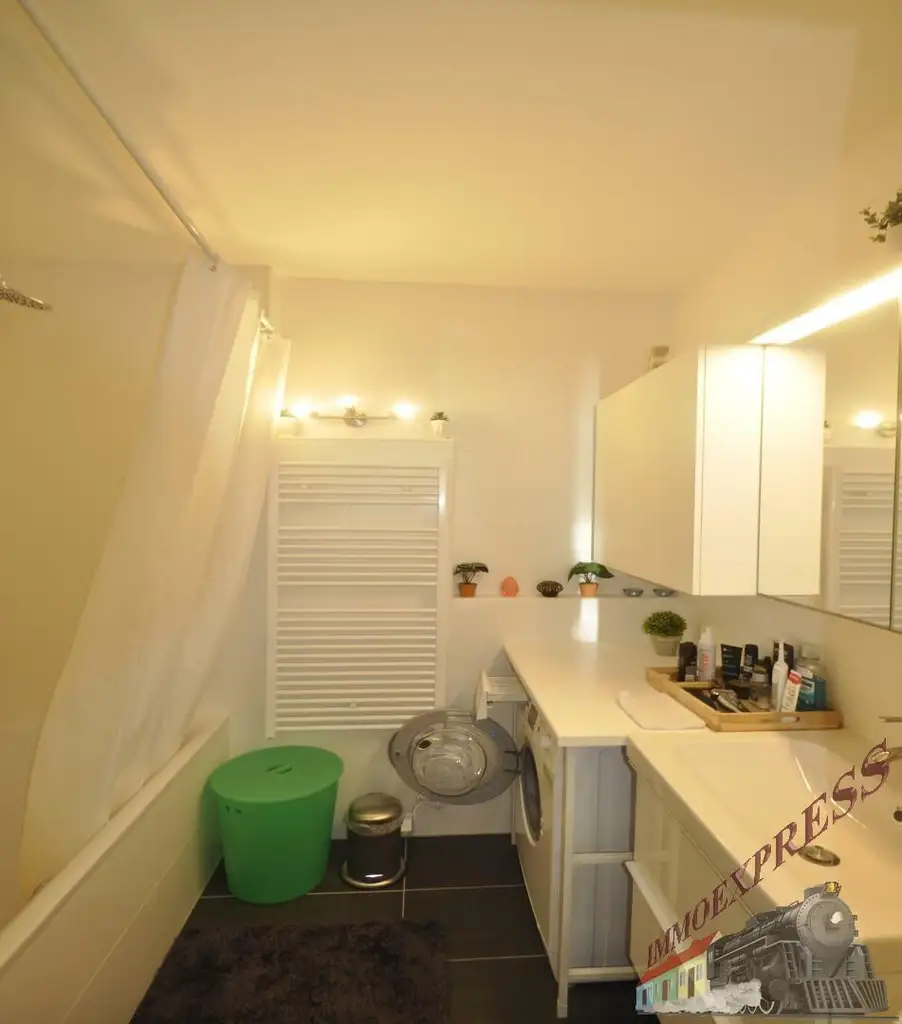 Luxuriös ausgestattete Niedrigenergiewohnung mit sonniger Loggia nähe EKZ Traisenpark
