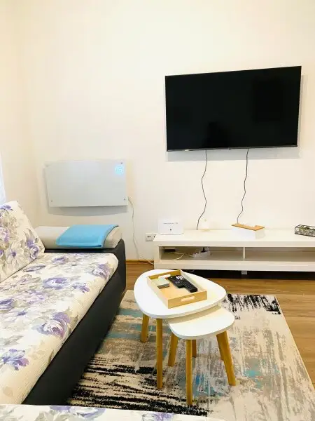 ENTZÜCKENDE 2 - ZIMMERWOHNUNG IN TOP LAGE!