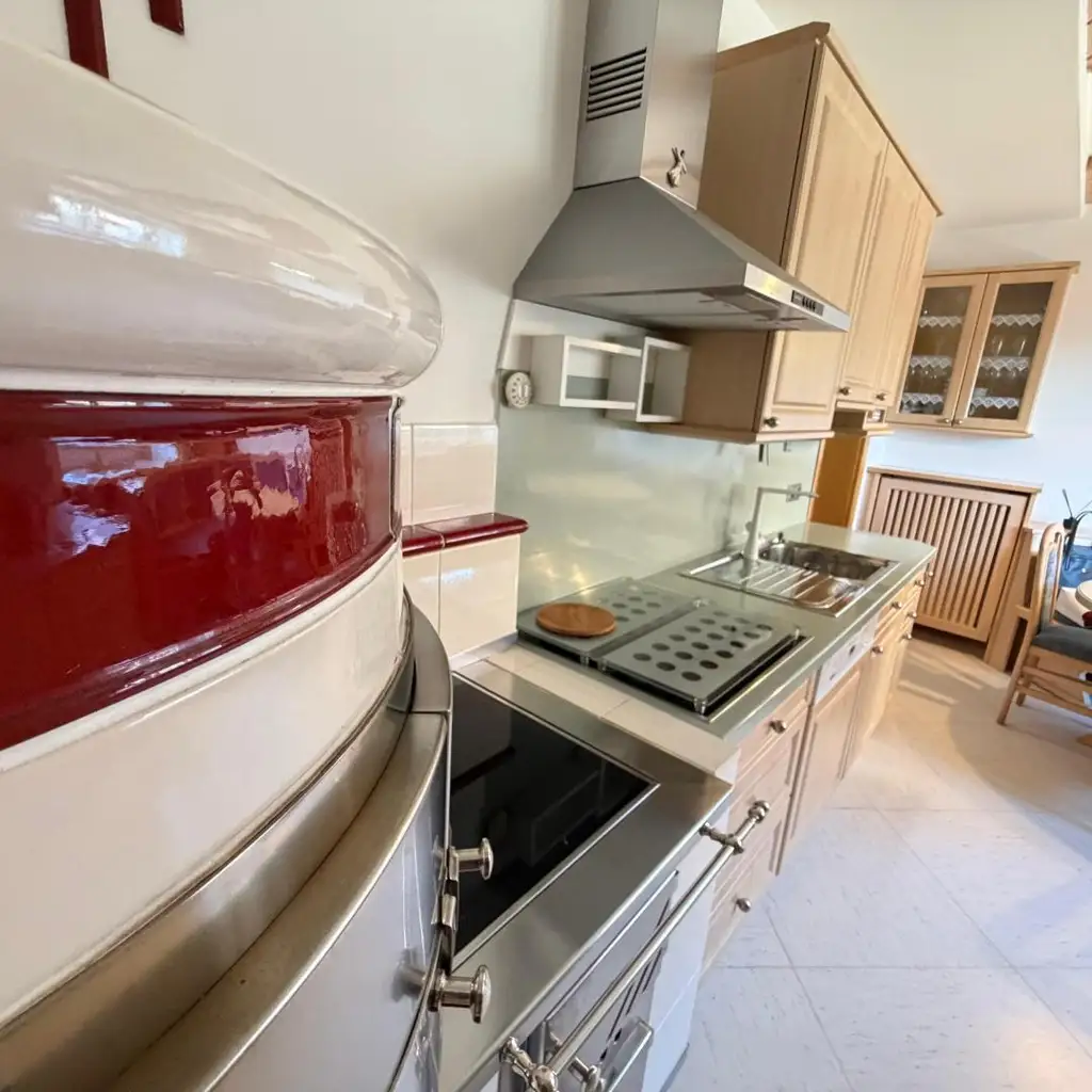 Wohnen in Aussichtslage mitten in der Natur auf  8 Ha. Grund, ehemalige Hofstelle!