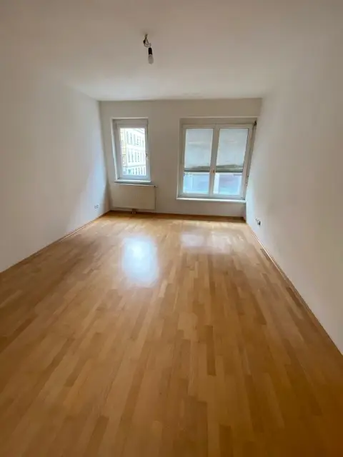 3,1% BAR Anlageobjekt -  2 Zimmer Wohnung Nähe Raimundtheater
 - Eigennutzung ab 06/2029