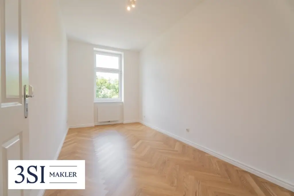 Elegante 3-Zimmer-Wohnung mit Parkblick – Erstbezug im revitalisierten Altbau