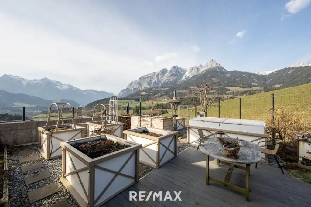 "Wo Lebensqualität beginnt" - Haus mit Panoramaausblick in Pfarrwerfen!
