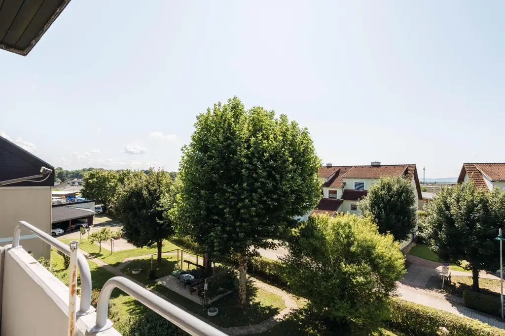 8435: Eigentumswohnung mit viel Licht am Stadtrand von Leibnitz