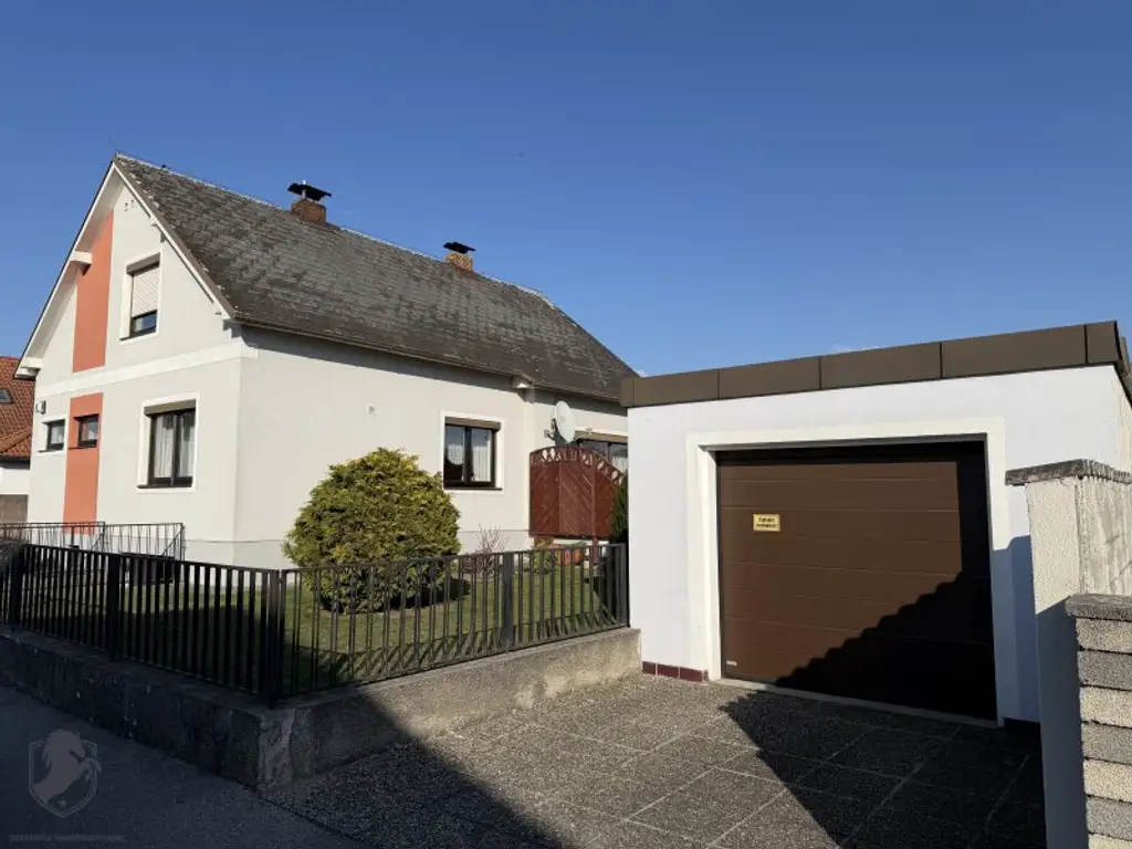 Einfamilienhaus mit ausgebautem Dachgeschoss, Vollkeller, Garage und sonnigem Garten in 3130 Herzogenburg / Oberndorf