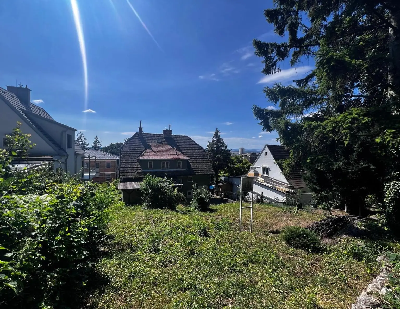 Einfamilienhaus mit Charme und Potenzial in Toplage Eisenstadts - sanieren oder neu bauen (Provisionsfrei)