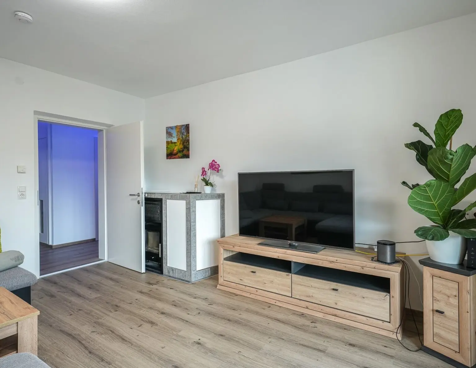 INNSBRUCK-AMRAS: RUHIGE, TOP SANIERTE WOHNUNG MIT 3,5 ZIMMERN UND ALPENPANORAMA