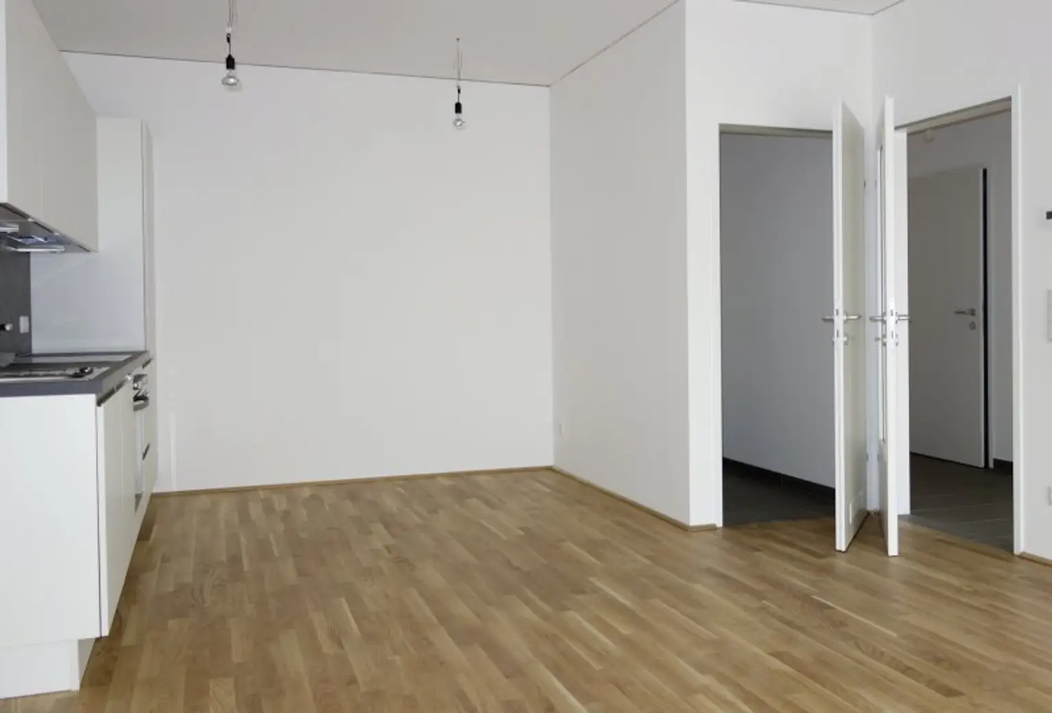 Schöne 2-Zimmerwohnung mit französischen Balkonen - Top 2.6