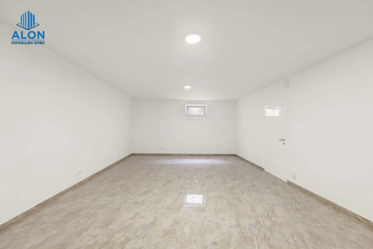 EXKLUSIVES WOHNHAUS | WOHNTRAUM | GROSSER GARTEN MIT WHIRLPOOL & SAUNA