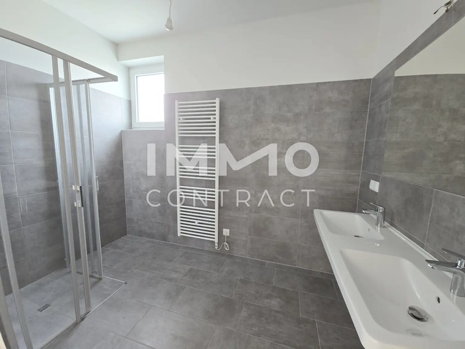 Neuwertige 3 Zimmer Wohnung mit Balkon in zentraler Lage - Harter Straße 86 - Top 09