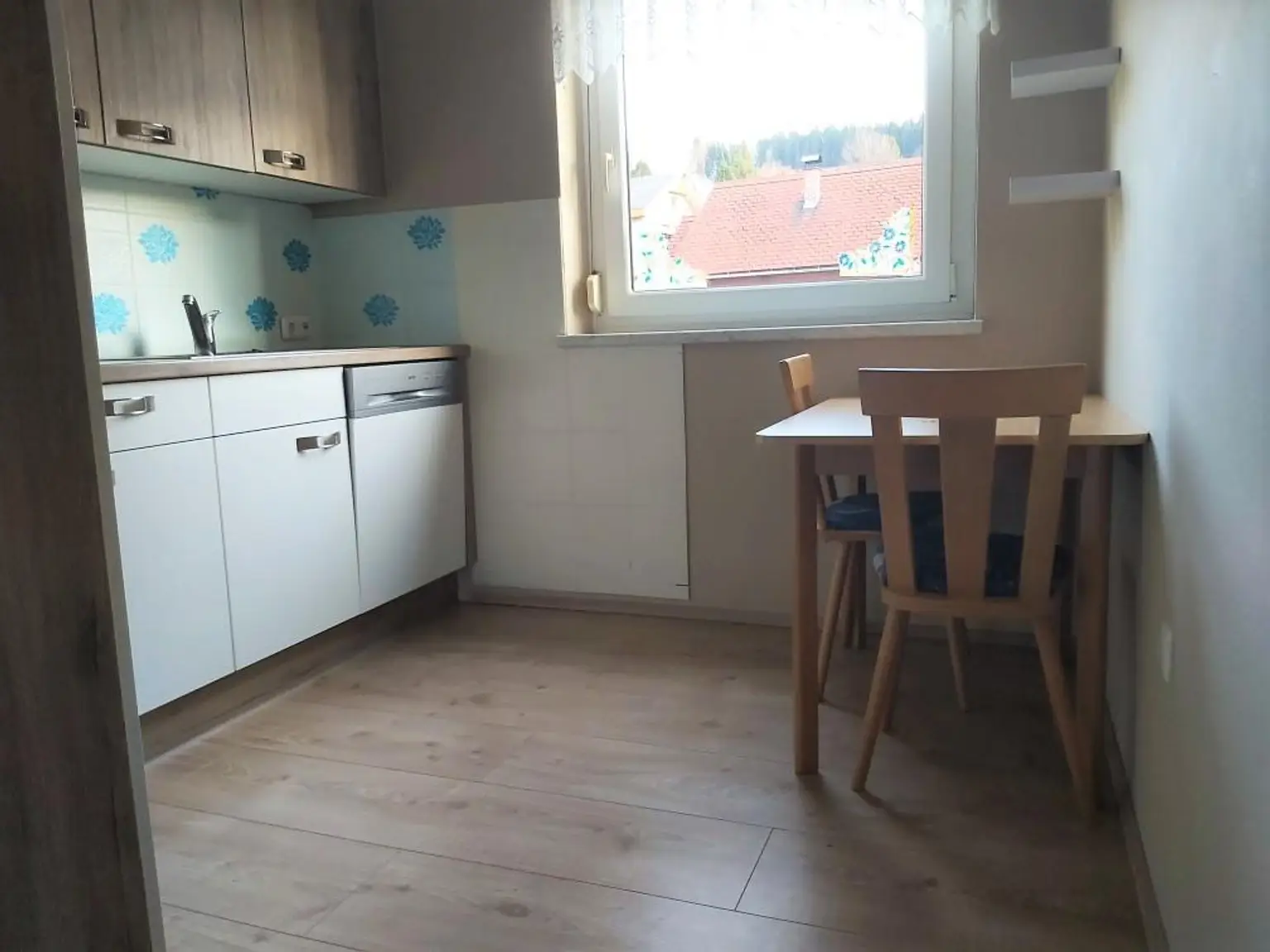 Möblierte 3-Zimmer-Wohnung mit Loggia und Carport in Mürzzuschlag zu mieten !