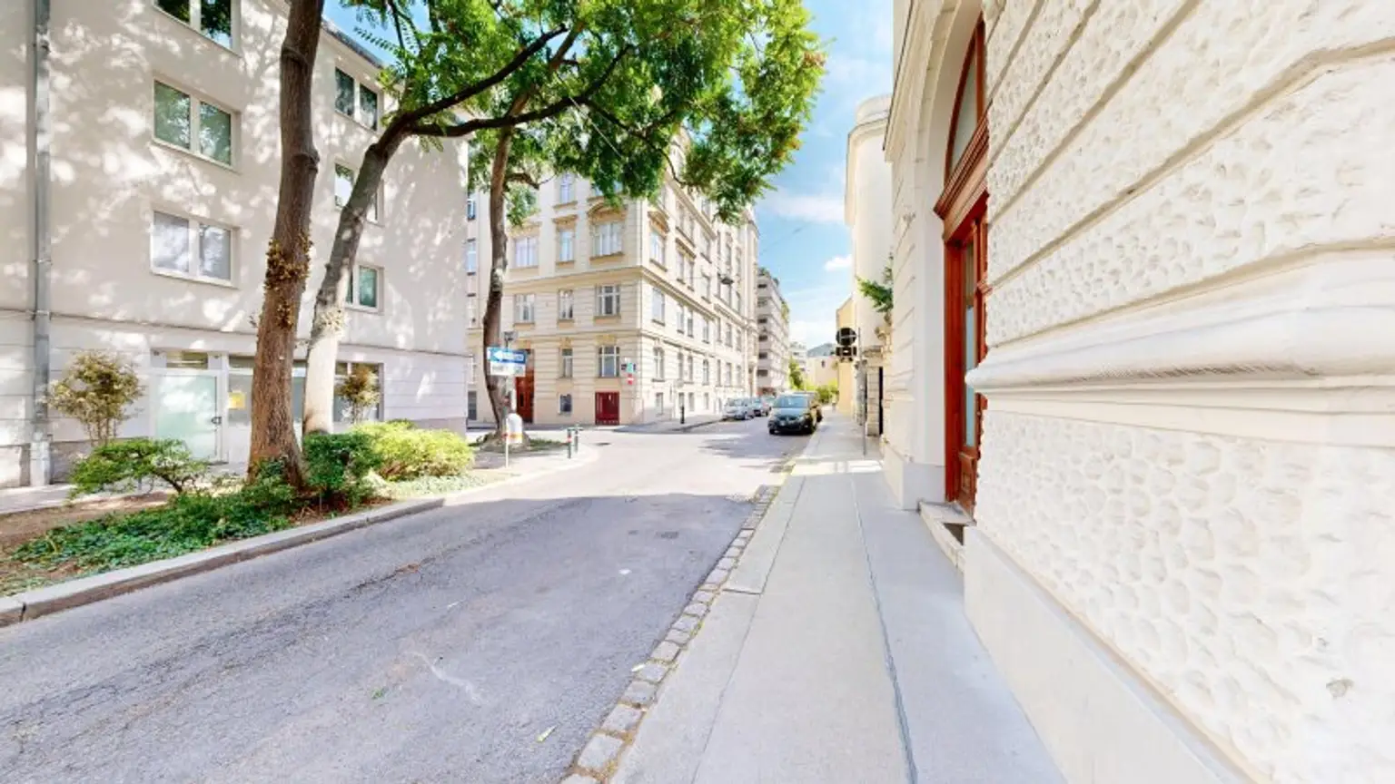 Büro/Praxis im klassischen Altbau | 85 m² mit 2 Räumen | sehr gute Infrastruktur