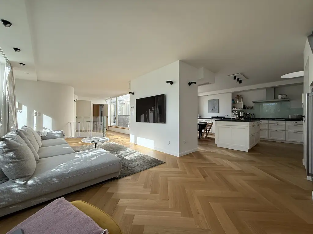 Luxuriöses Dachgeschoß in 1060 Wien!