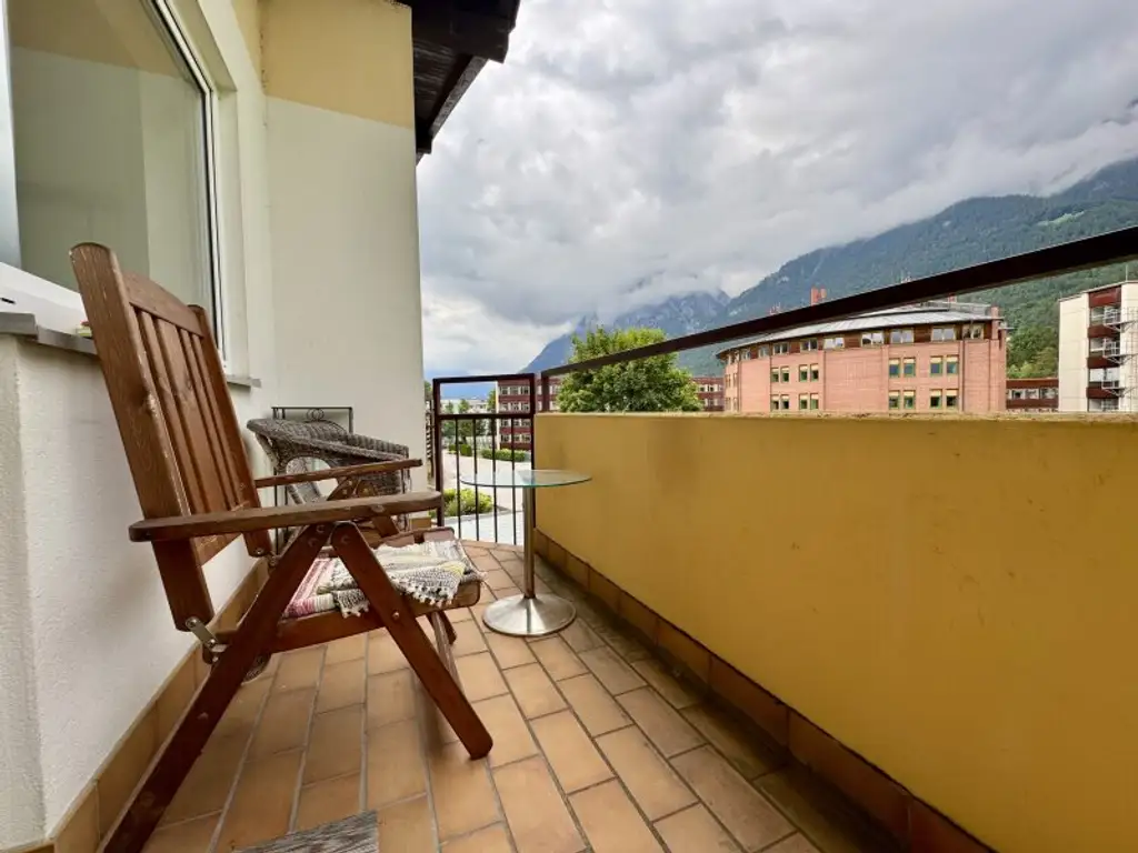 Hübsche Starterwohnung mit Balkon und Autoabstellplatz in perfekter Lage!
