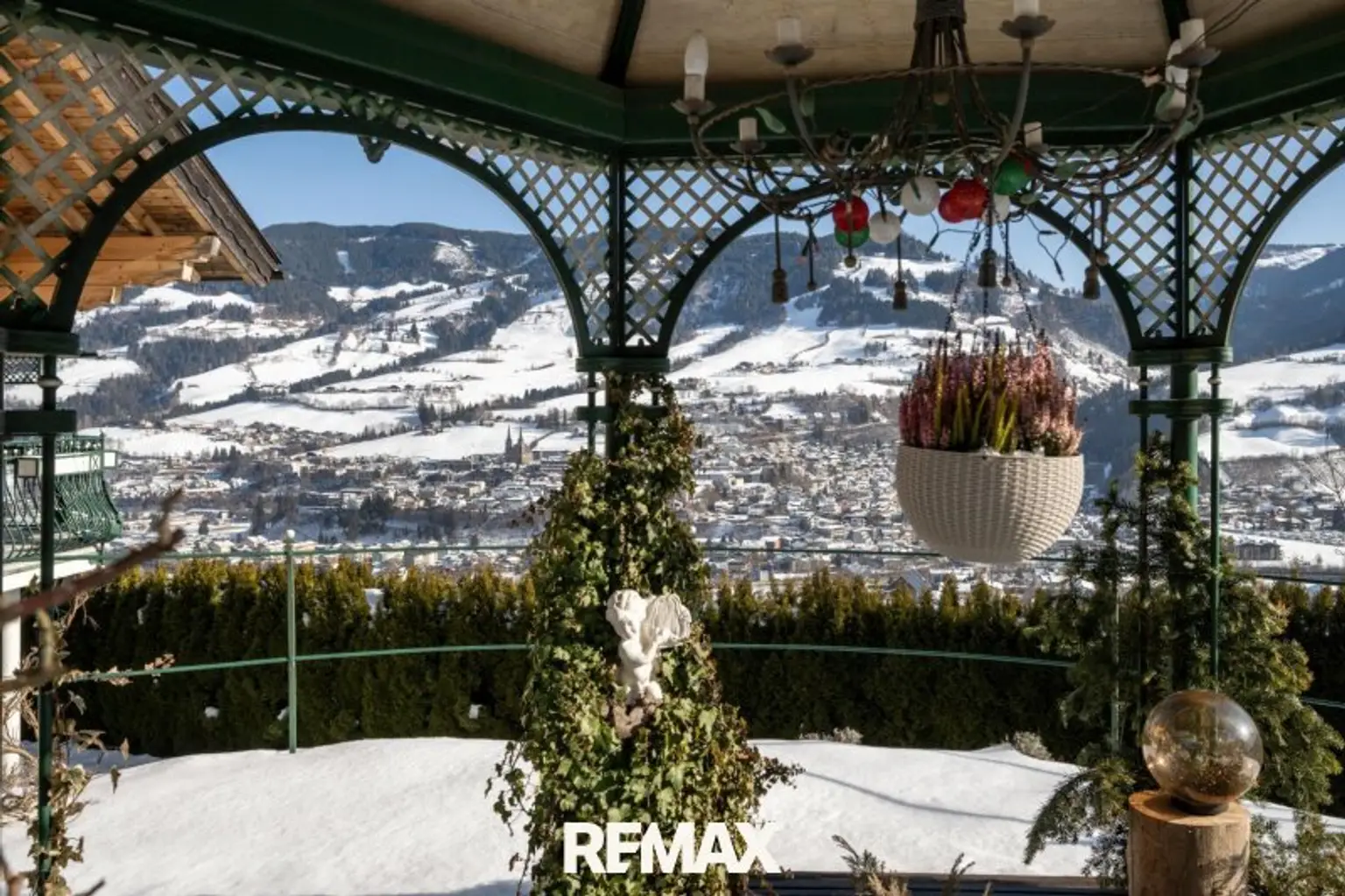 "Landwirtschaft mit Tischlerei in St. Johann im Pongau"