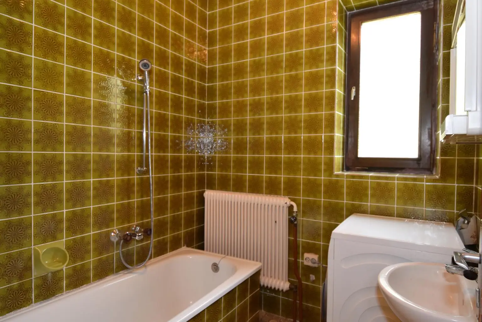 kompaktes Badezimmer