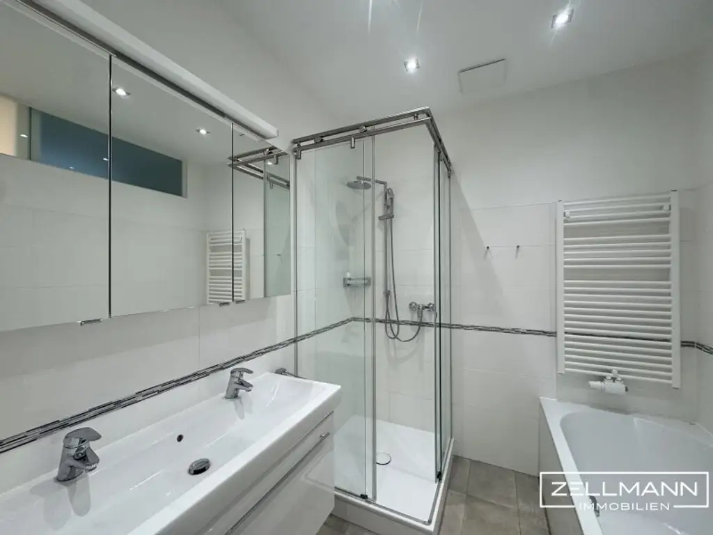 Großzügige Altbauwohnung mit Lift und Top-Ausstattung | ZELLMANN IMMOBILIEN