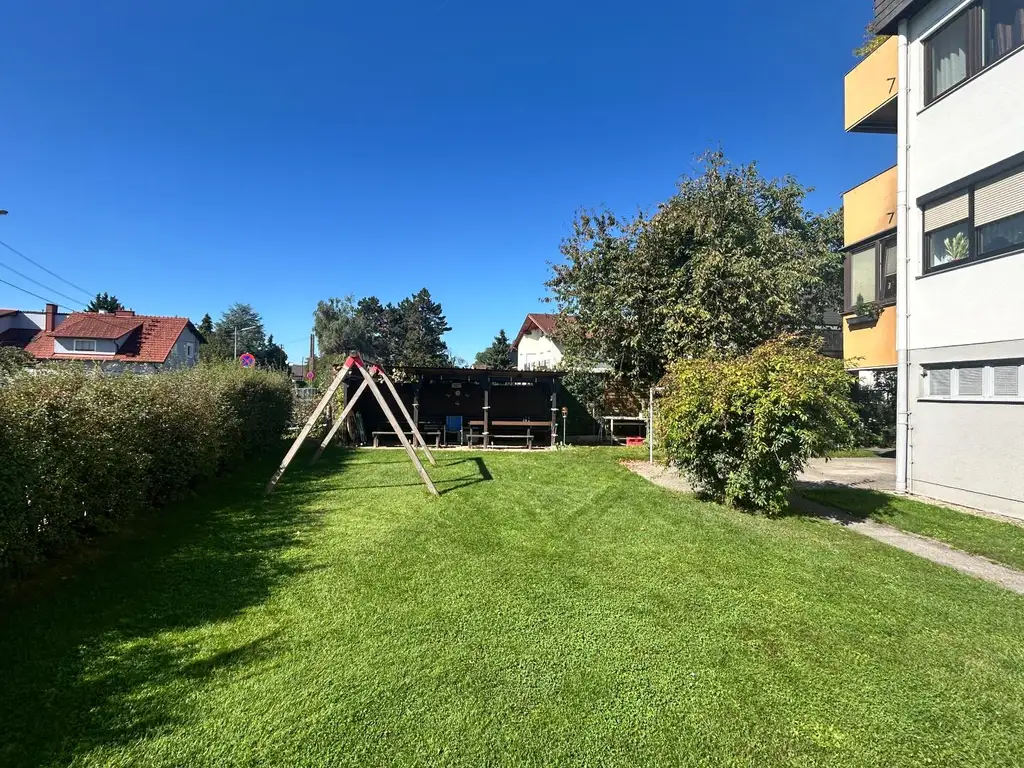 Großzügige 5 Zimmerwohnung inkl. Loggia und Garagenstellplatz