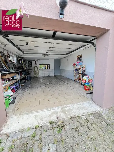 Einfamilienhaus mit 95 m² Wohnfläche, Keller, Garage und 416 m² Garten in Eggern