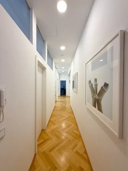 CO-WORKING SPACE ZU VERMIETEN! MIT GARAGENSTELLPLATZ! 1-Zimmer Büro mit Blick direkt auf die Oper zu vermieten