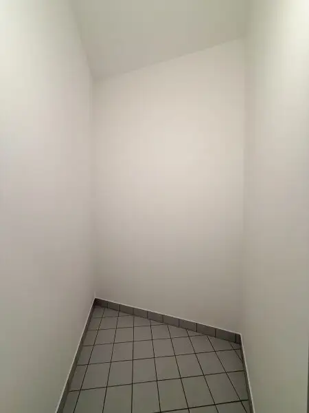 2-Zimmerwohnung mit NEUER EINBAUKÜCHE in 1120 Wien mit Lift zu vermieten