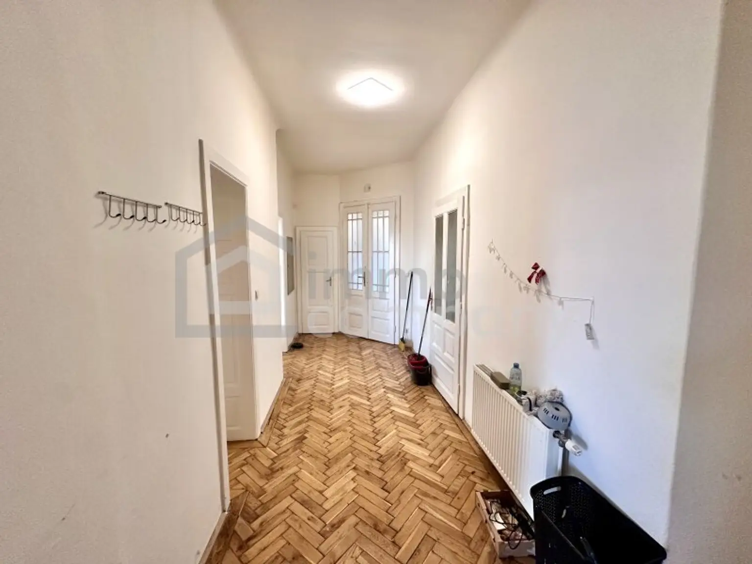 Attraktives Mehrfamilienhaus, Baugrund,  mit großem Potenzial