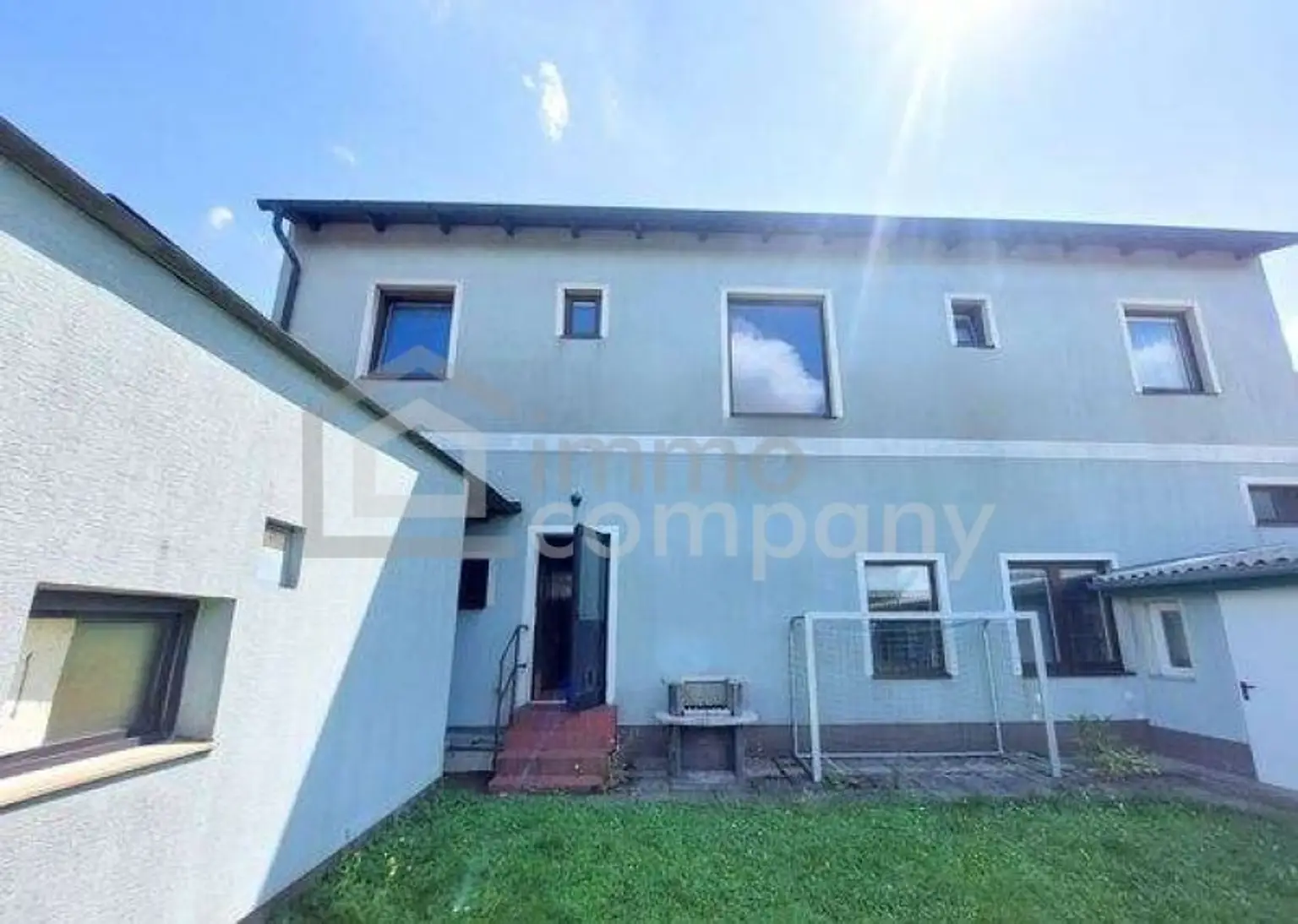 Platz für ALLE- Einfamilienhaus mit Einliegerwohnung!