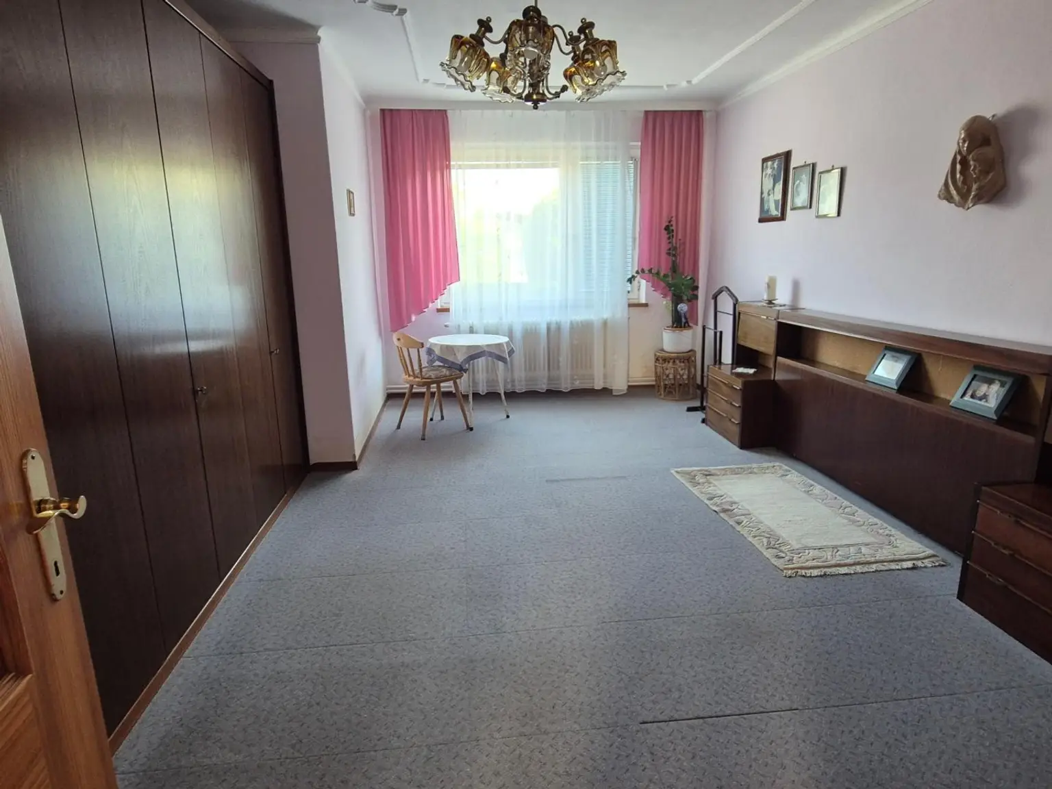 Schlafzimmer EG