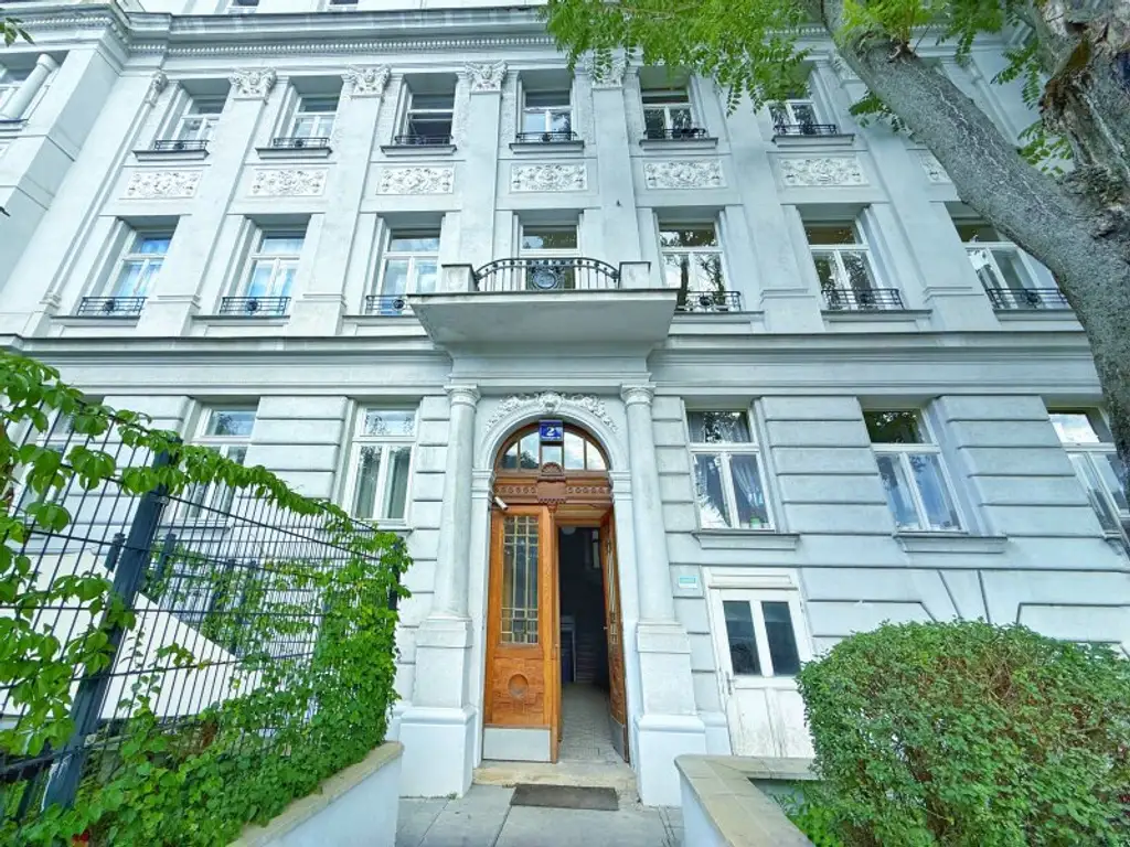 5-Zimmer-Wohnung mit Balkon & Grünblick - Erstbezug nach Sanierung