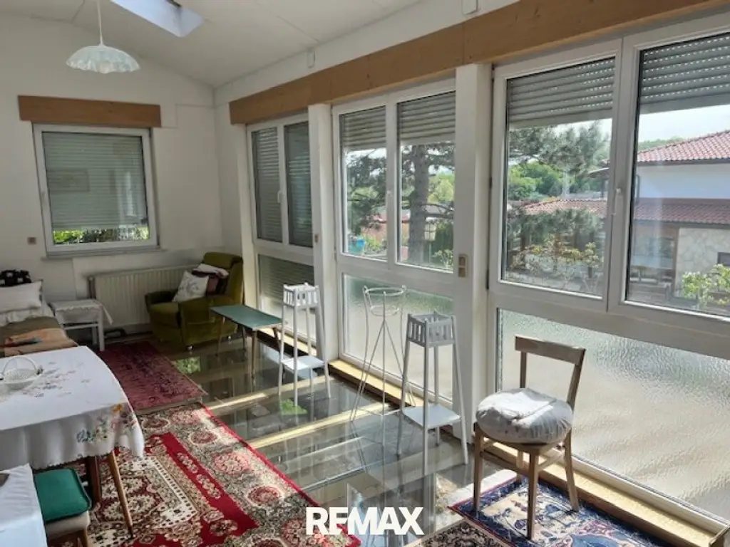 Einfamilienhaus in Pöttsching mit sonnigem Garten, Wintergarten, Einliegerwohnung-Option