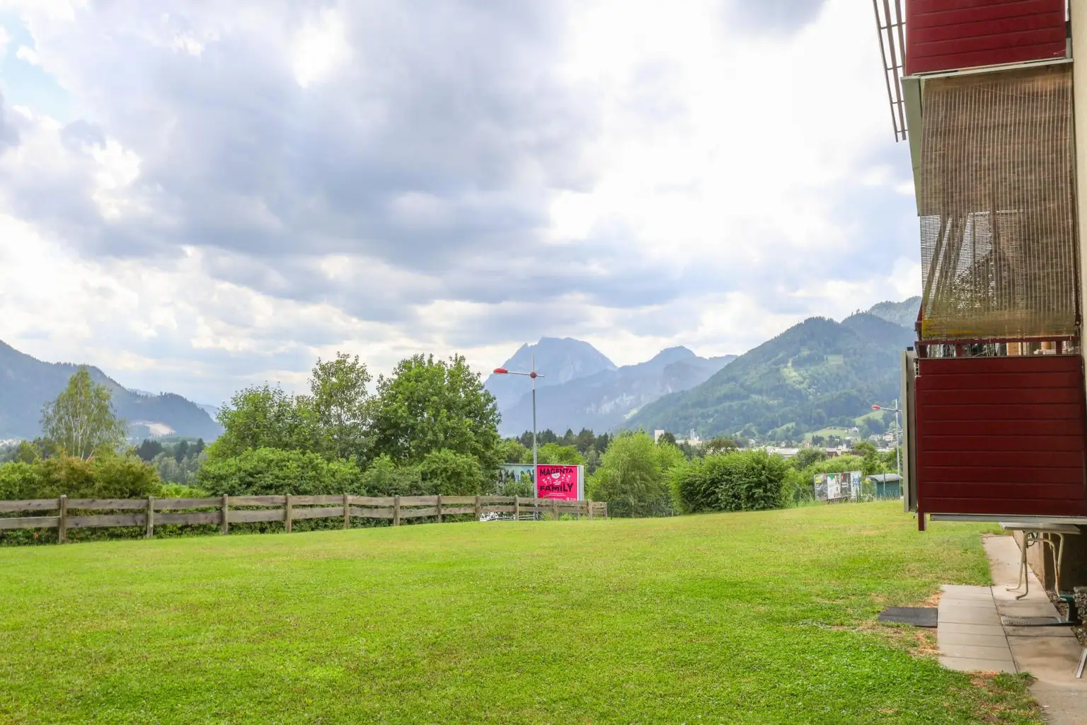 Ausblick und Gemeinschaftsgarten