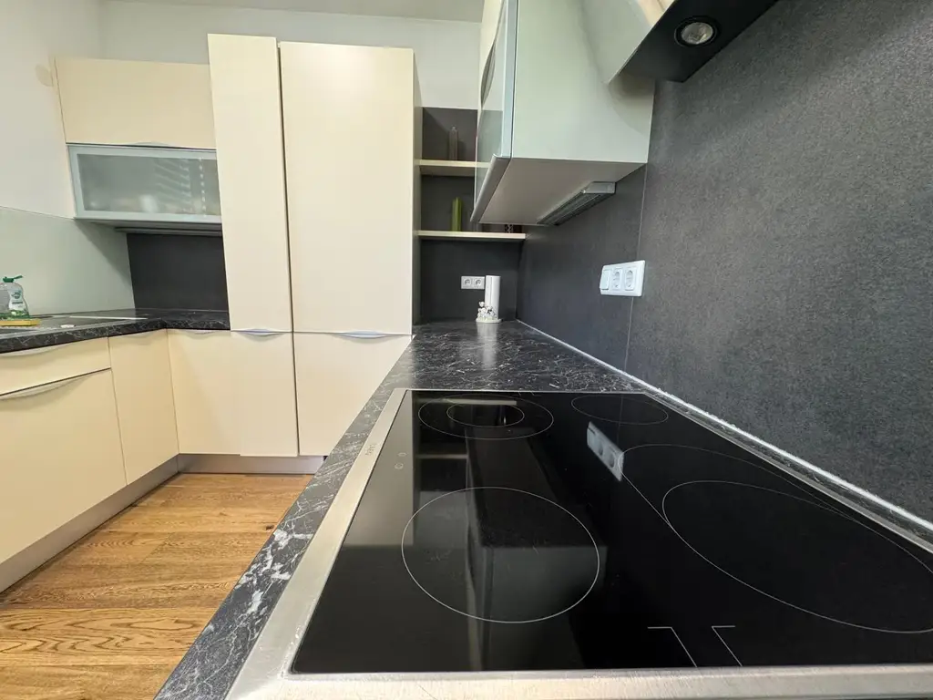 Einfamilienhaus für anspruchsvolle Käufer - im Grünen und doch in Stadtnähe