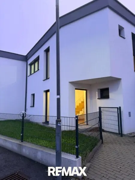 Straßenansicht
