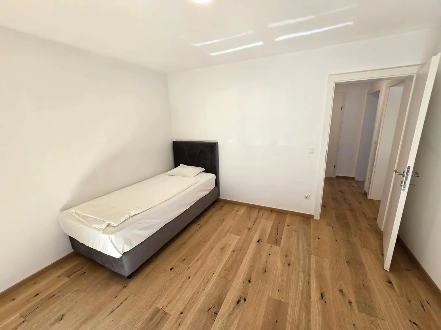 ERSTBEZUG - Doppelhaushälfte - 130 m² - 4 Zi - Nähe Klosterneuburg