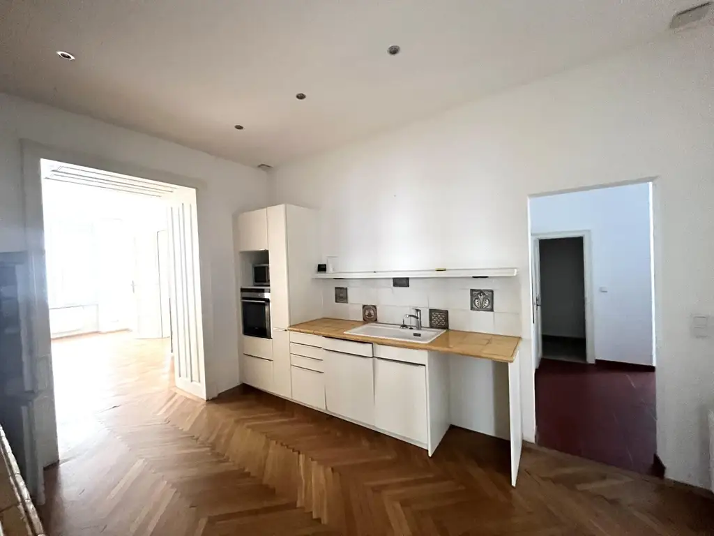 Altbau Wohnung mit Flair