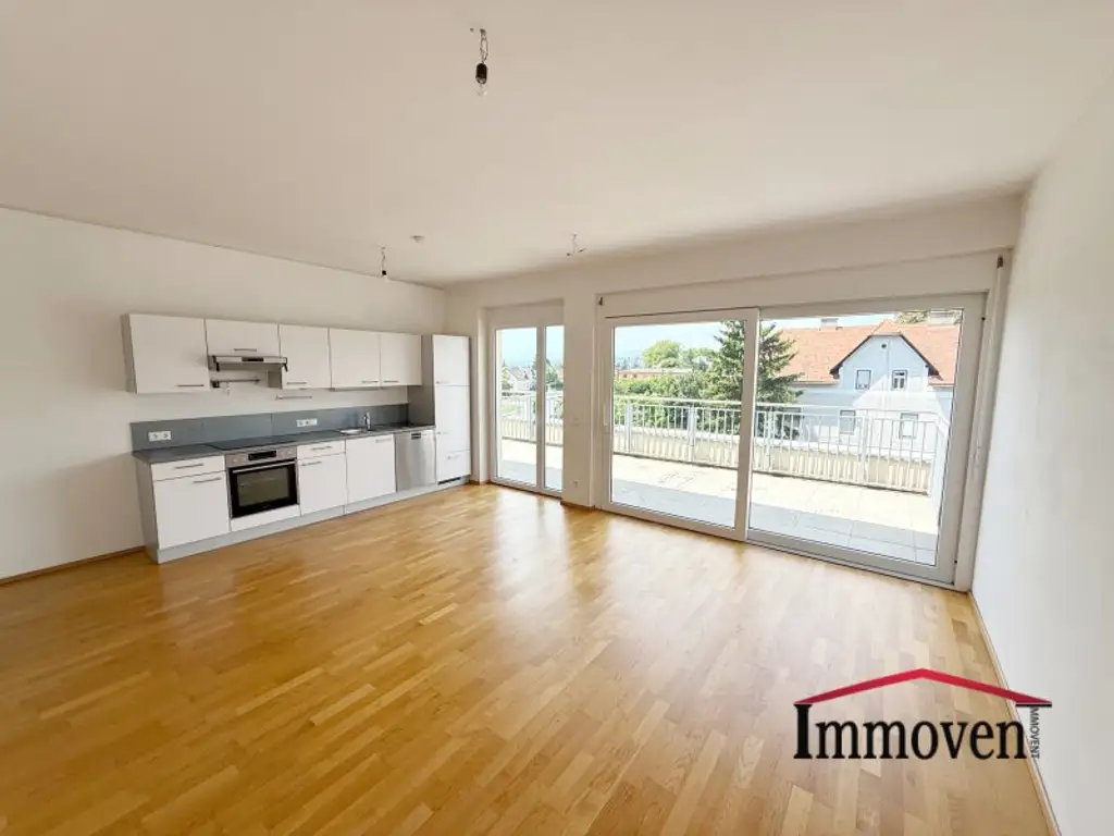 Sehr schöne und geräumige 3-Zimmerwohnung mit Terrasse!