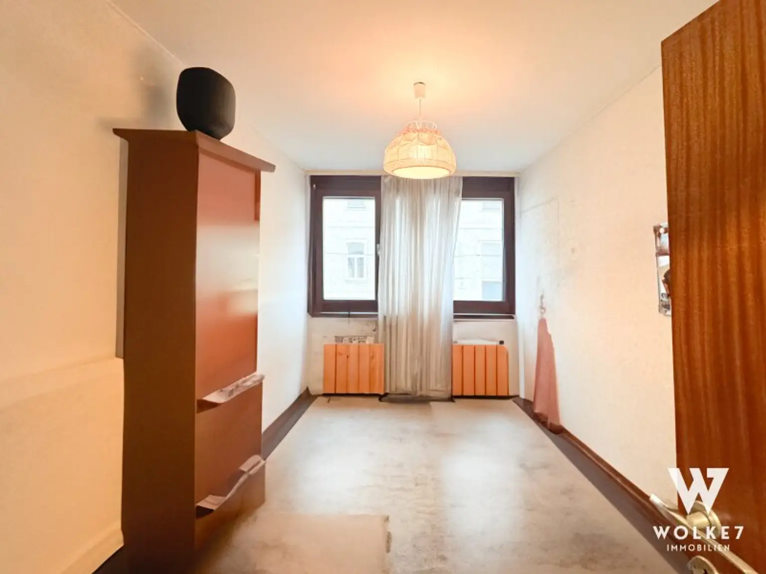 Sanierungsbedürftige 3-Zimmer-Wohnung mit Loggia, separate Küche | Türkenschanzpark | S45, 10A, 40,41,9 | Gersthof
