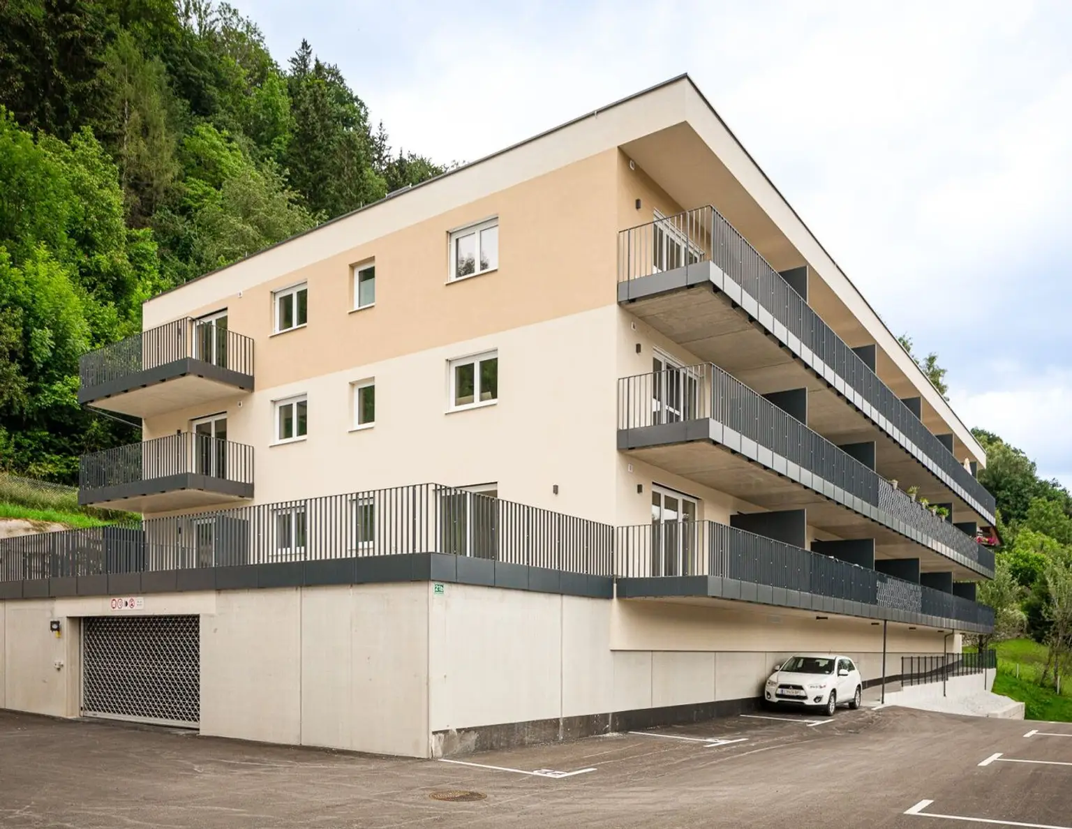 EIGENHEIM ODER ZWEITWOHNSITZ: 2-Zim.-Gartenwohnung mit unverbaubaren Blick ins Ennstal
