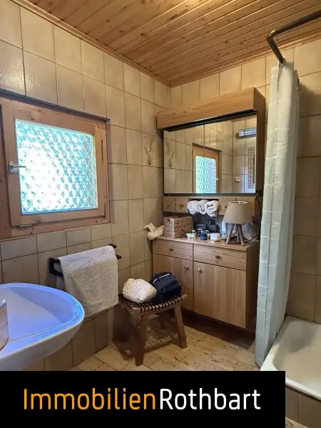 Charmantes Ferienhaus in Granitzen mit Garten, Balkon & Bergblick – €270.000,-