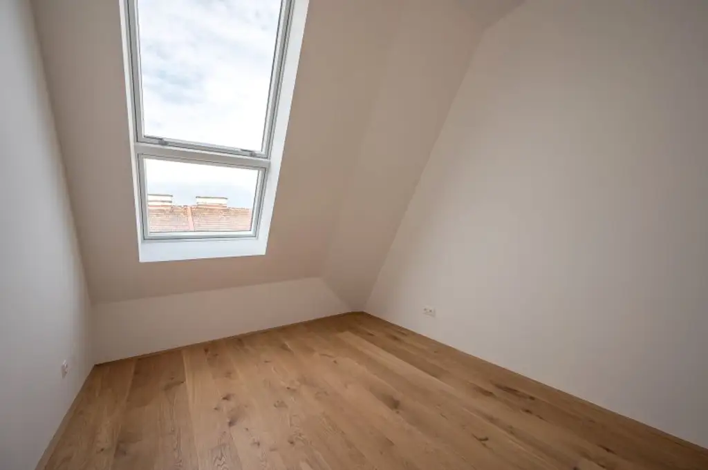 ++FonteFlats++ Außergewöhnlicher 4-Zimmer Dachgeschoss-ERSTBEZUG mit großartiger Dachterrasse