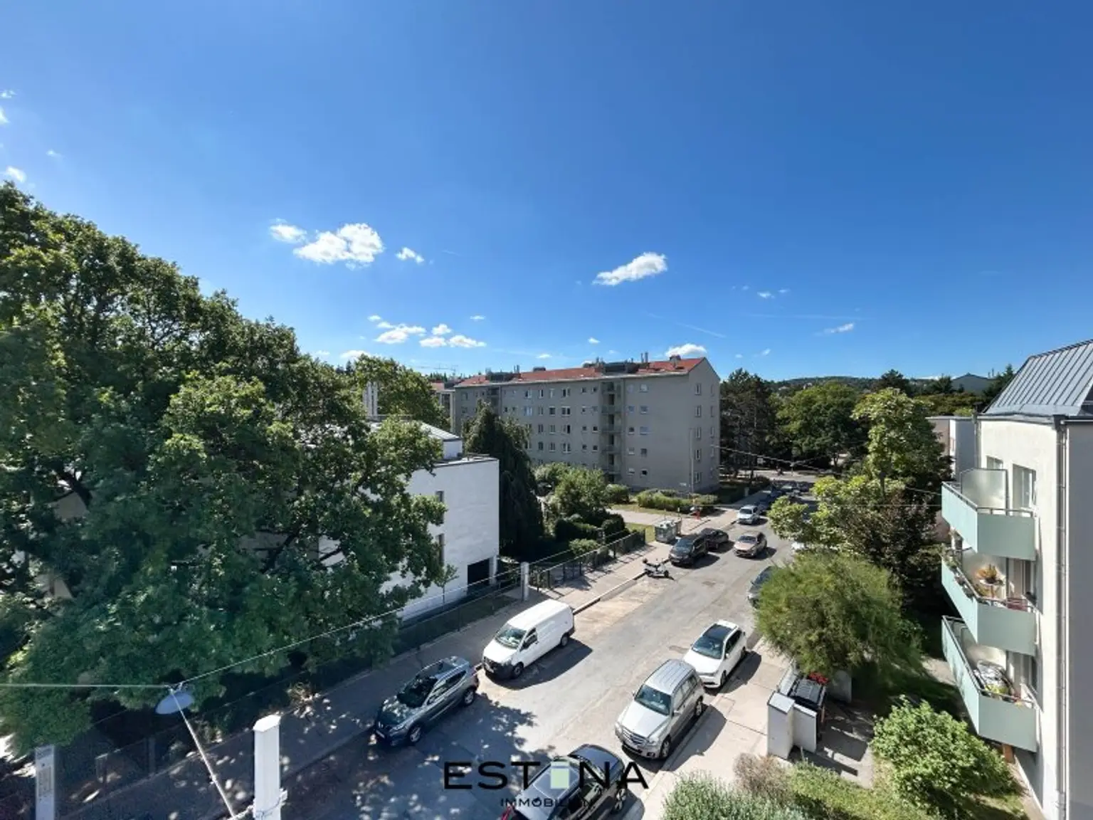 Großzügige DG-Wohnung nahe Hugo Wolf Park
