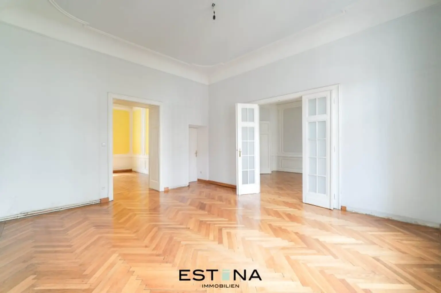Hochwertige 5-Zimmer-Wohnung mit exklusiven Vorteilen und viel Platz