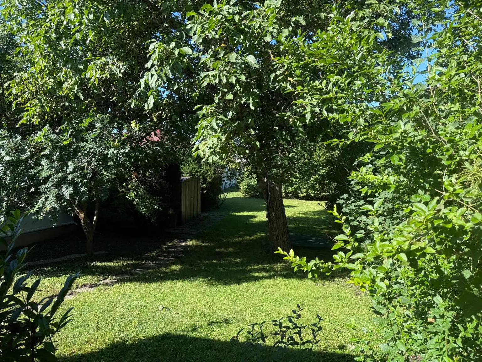 Einfamilienhaus mit Garten in ruhiger Lage