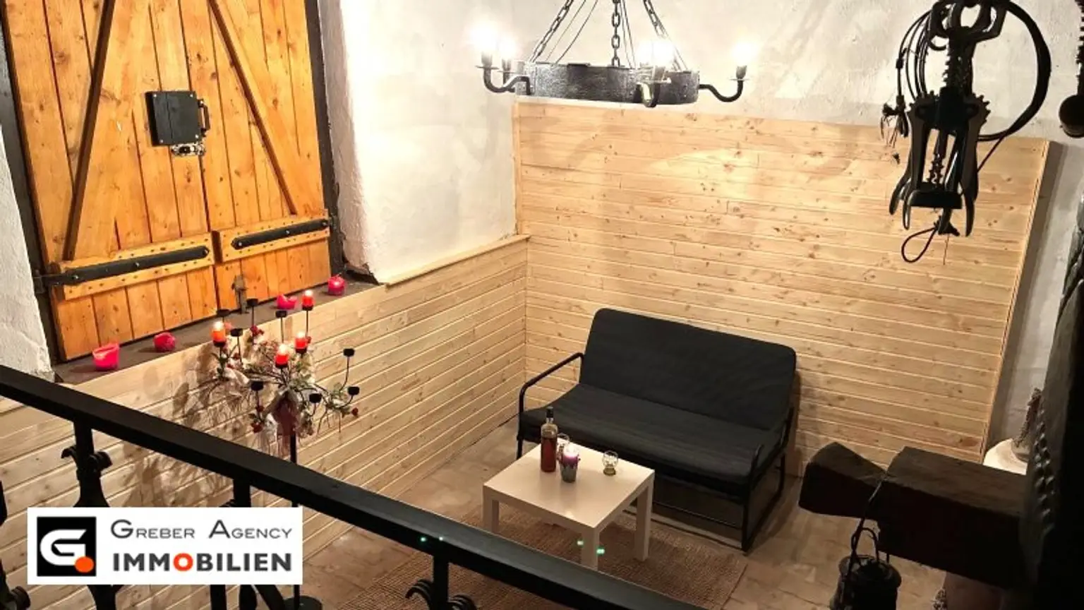 Urige Gemütlichkeit im eigenen Presshaus mit Fernblick