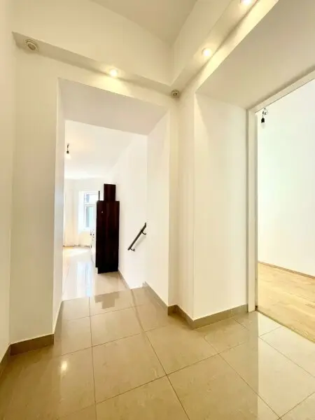 Innenflur / Wohnküche / Zimmer