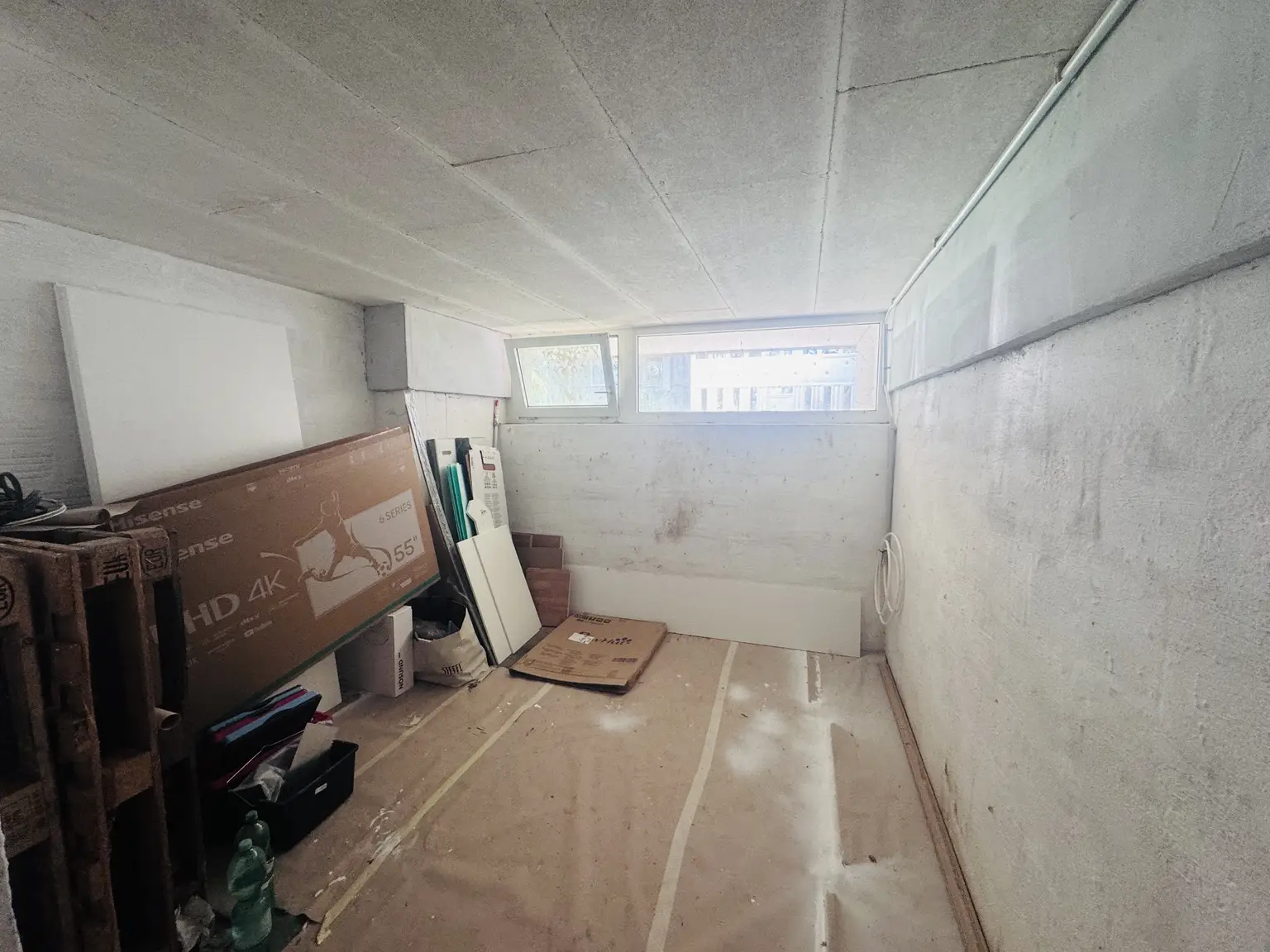 Helle 2-Zimmer-Neubauwohnung mit Terrasse & Parkplatz in ruhiger Grünlage