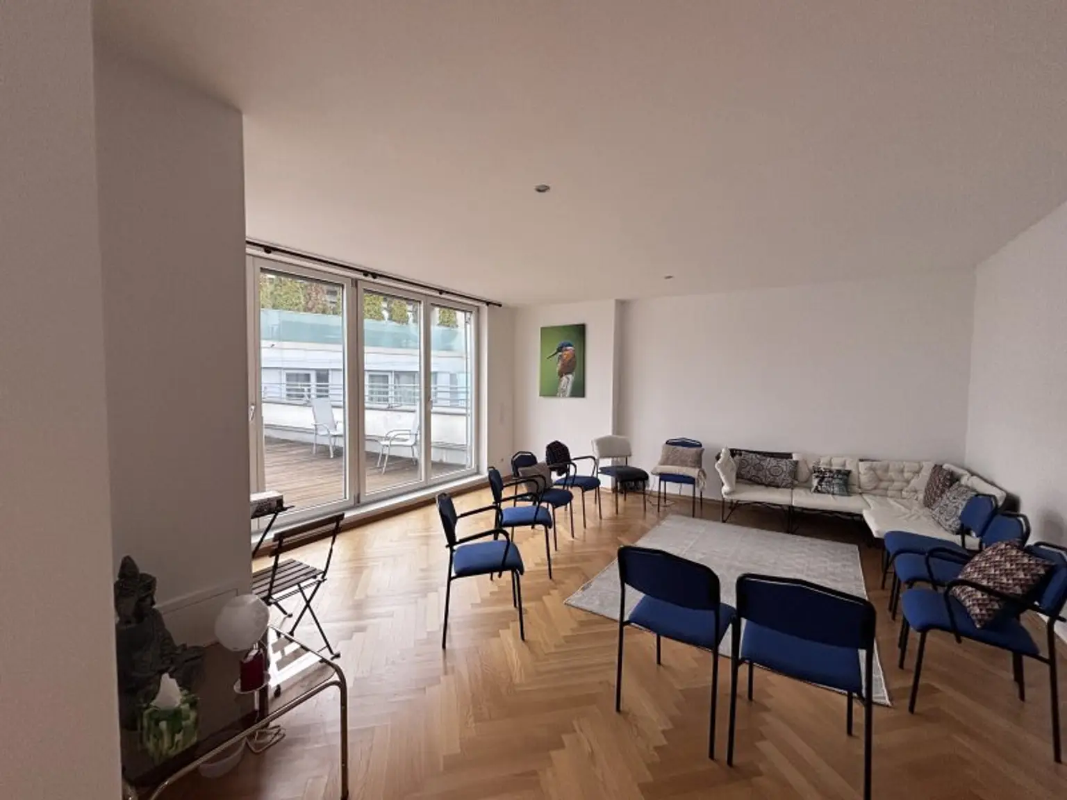 Dachterrassenwohnung ohne Dachschrägen – Erstklassige Lage nahe Börse und Rudolfsplatz