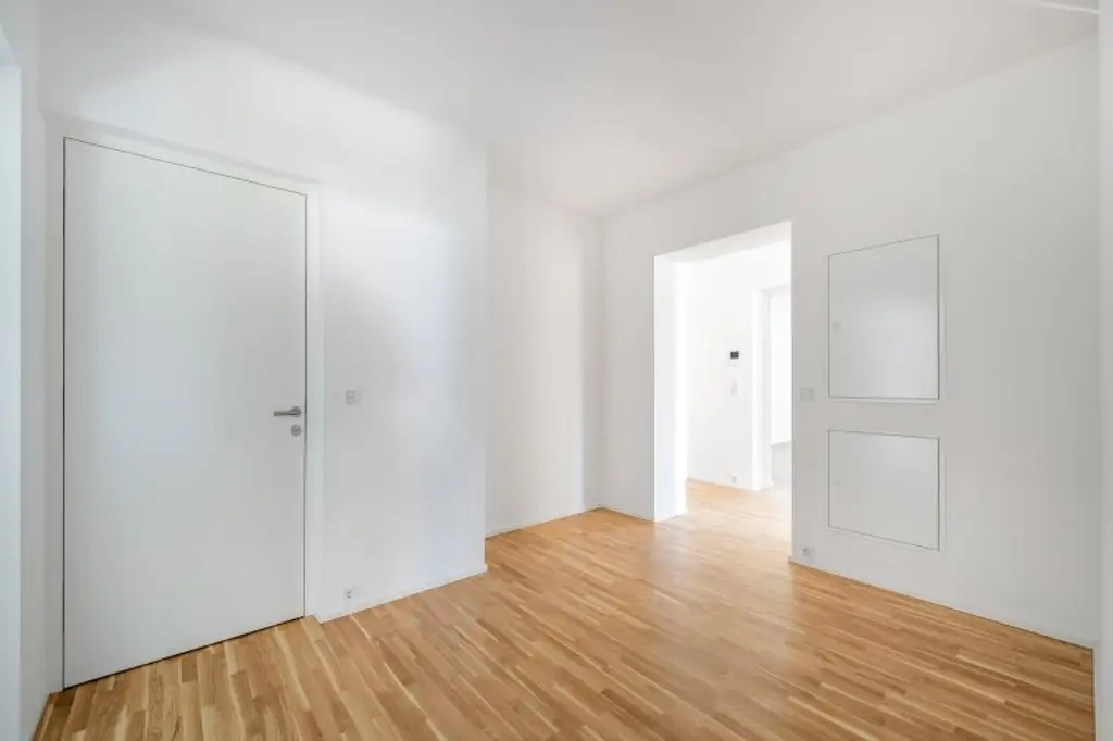 ELEGANZ TRIFFT MODERNE: Luxuriöse 3-Zimmer-Wohnung mit sonnigem Balkon inkl. Bergblick im Villenviertel zu mieten!