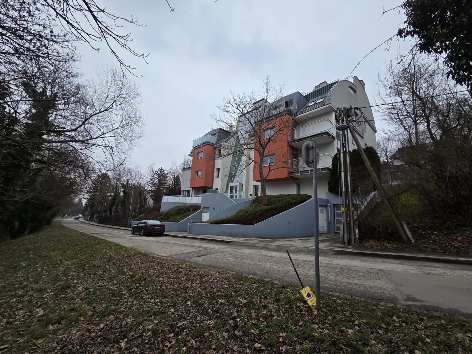 Strassenansicht 2