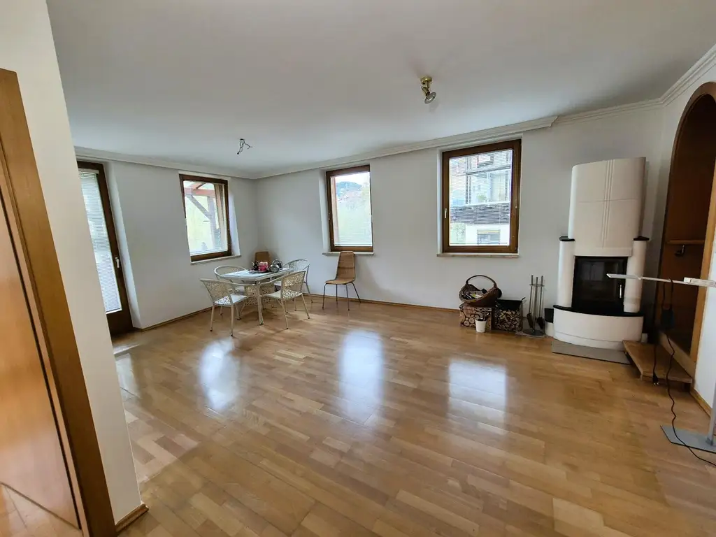 Zentrale Wohnung mit Mur- und Schlossblick in 8850 Murau